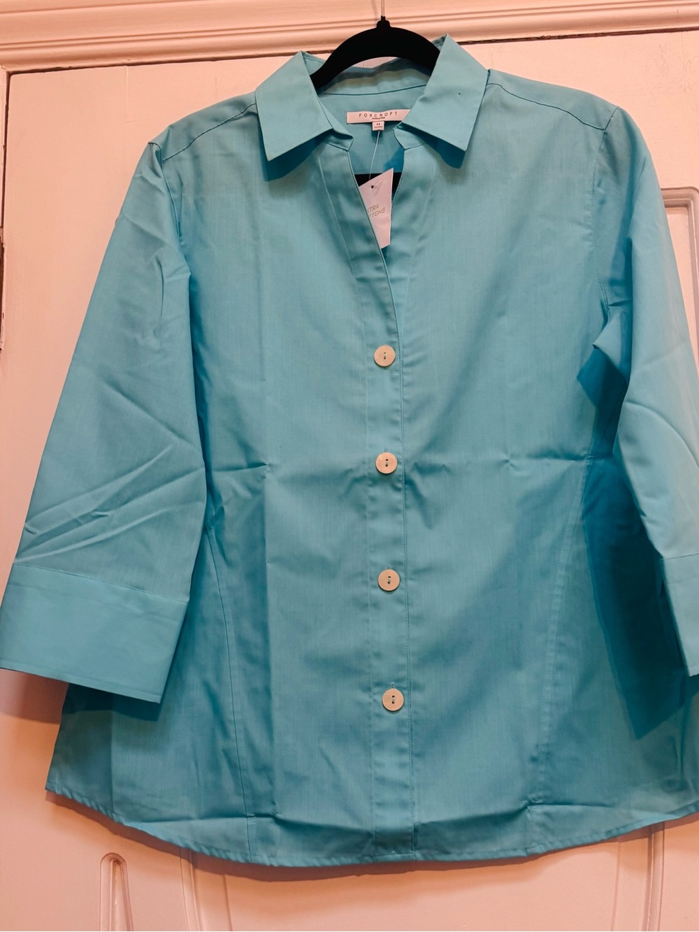 Foxcroft Turquoise Button-Front Three-Quarter Sleeve Shirt Size 14 Shaped